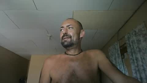 Snapshot of marc_cereza chatting on February 23, 6:41 pm marc_cereza online show from February 23, 6:41 pm