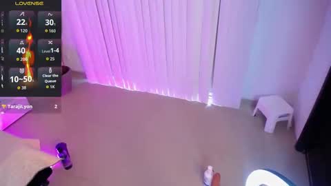 Snapshot of marcelojones_ chatting on October 9, 3:28 pm MarceloJones online show from October 9, 3:28 pm
