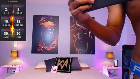 Snapshot of marcelojones_ chatting on October 4, 5:07 pm MarceloJones online show from October 4, 5:07 pm
