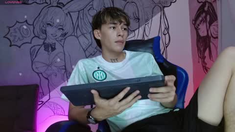marco_777_ online show from May 9, 7:26 pm