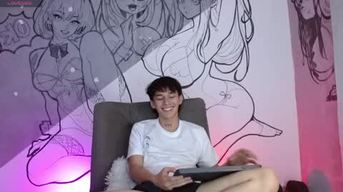 marco_777_ online show from April 25, 6:49 pm