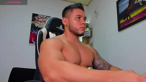 Snapshot of marco_diaz1 chatting on September 29, 1:26 am Marco Diaz online show from September 29, 1:26 am