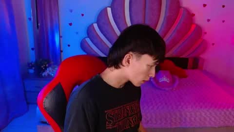 Marco  online show from April 4, 5:54 pm