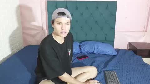 marcoshot12 online show from February 2, 10:40 pm