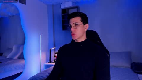 Marco Sullivan online show from February 3, 12:21 pm