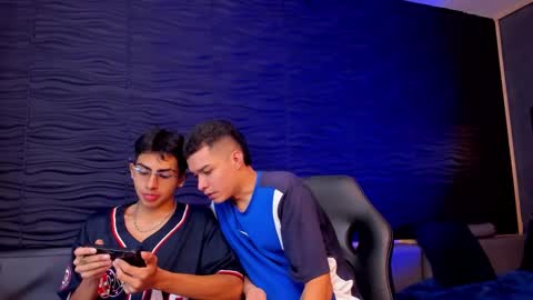 Snapshot of marcoyethan chatting on January 17, 4:49 am Marco and Ethan online show from January 17, 4:49 am