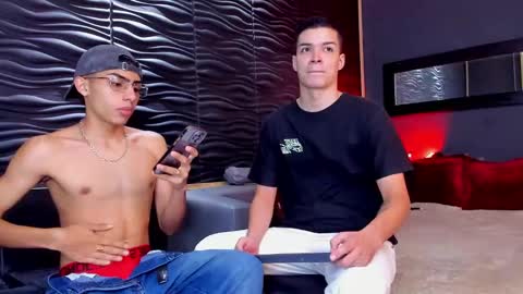 Snapshot of marcoyethan chatting on December 6, 4:58 am Marco and Ethan online show from December 6, 4:58 am