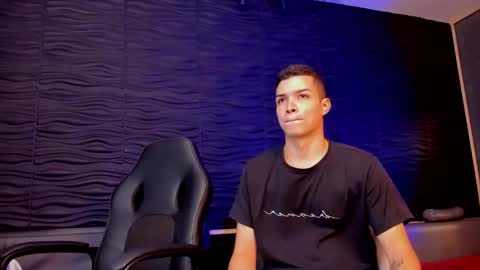 Snapshot of marcoyethan chatting on January 21, 6:01 am Marco and Ethan online show from January 21, 6:01 am