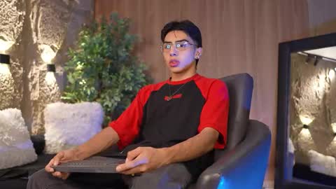 Marco and Ethan online show from October 20, 3:54 am