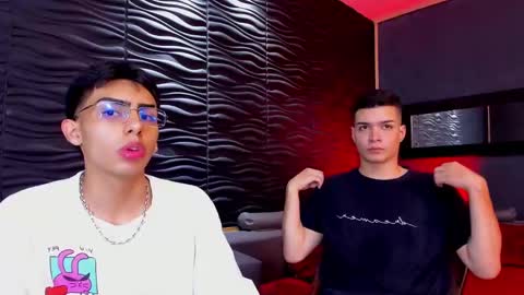 Snapshot of marcoyethan chatting on December 15, 4:29 am Marco and Ethan online show from December 15, 4:29 am