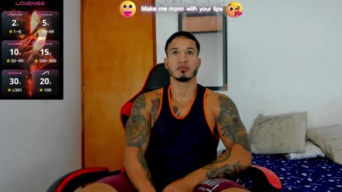 marcus_elrey online show from May 26, 10:22 am
