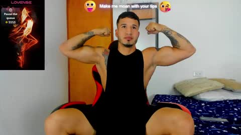marcus_elrey online show from May 18, 10:03 pm