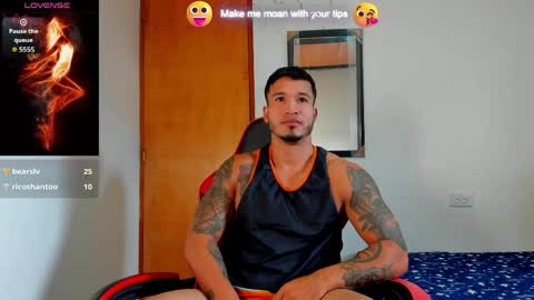 marcus_elrey online show from May 23, 11:26 am
