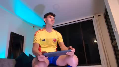 Snapshot of marcus_fire chatting on October 27, 2:03 am marcus_fire online show from October 27, 2:03 am