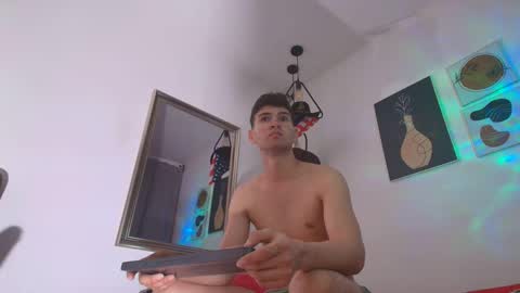 Snapshot of marcus_fire chatting on October 13, 12:05 am marcus_fire online show from October 13, 12:05 am