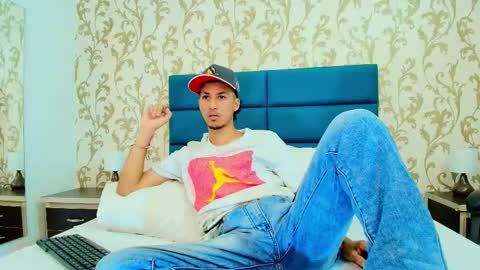 marcus_jeron online show from November 28, 10:00 pm