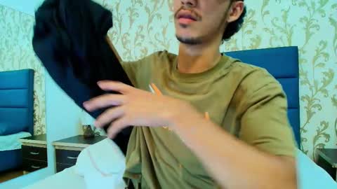 Snapshot of marcus_jeron chatting on October 8, 5:45 am marcus_jeron online show from October 8, 5:45 am