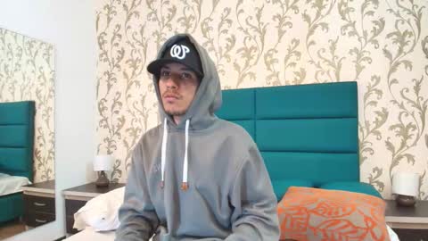 Snapshot of marcus_jeron chatting on September 30, 6:08 am marcus_jeron online show from September 30, 6:08 am