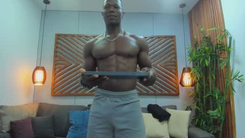 Snapshot of marcusblack_ chatting on February 7, 11:34 am Marcusssss online show from February 7, 11:34 am