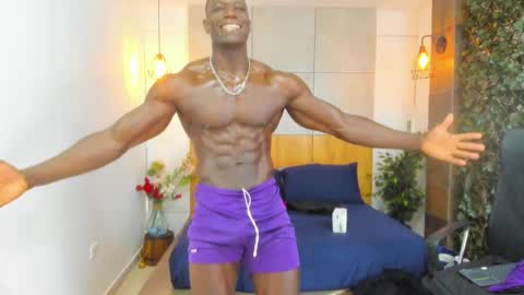 Snapshot of marcusblack_ chatting on September 18, 12:29 pm Marcusssss online show from September 18, 12:29 pm