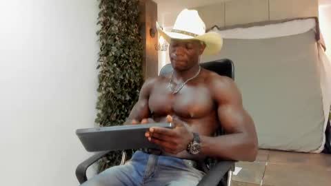 Snapshot of marcusblack_ chatting on October 1, 1:48 pm Marcusssss online show from October 1, 1:48 pm