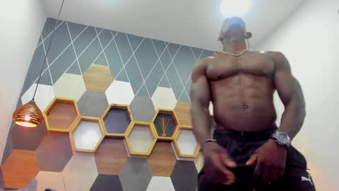 Snapshot of marcusblack_ chatting on January 30, 11:44 am Marcusssss online show from January 30, 11:44 am