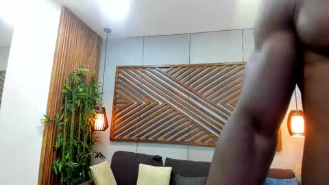 Snapshot of marcusblack_ chatting on February 11, 12:05 pm Marcusssss online show from February 11, 12:05 pm