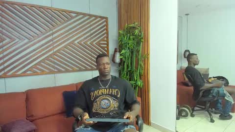 Snapshot of marcusblack_ chatting on February 26, 11:30 am Marcusssss online show from February 26, 11:30 am