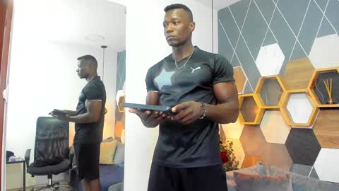 Snapshot of marcusblack_ chatting on December 30, 11:59 am Marcusssss online show from December 30, 11:59 am