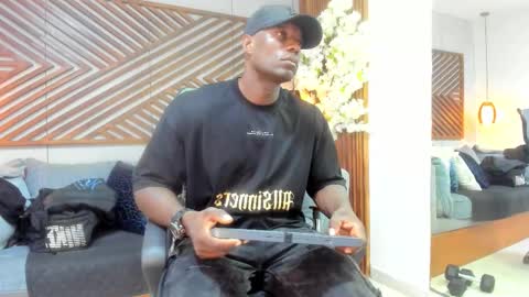 Snapshot of marcusblack_ chatting on October 11, 12:09 pm Marcusssss online show from October 11, 12:09 pm