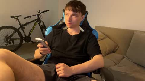 Snapshot of marcussmit chatting on October 21, 10:01 pm Marcus online show from October 21, 10:01 pm