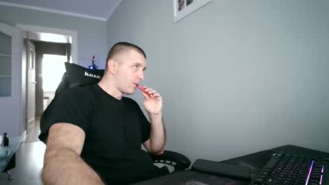 Snapshot of maribor5879 chatting on January 13, 8:37 am maribor5879 online show from January 13, 8:37 am