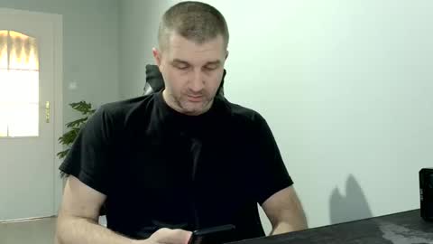 Snapshot of maribor5879 chatting on February 23, 6:12 am maribor5879 online show from February 23, 6:12 am