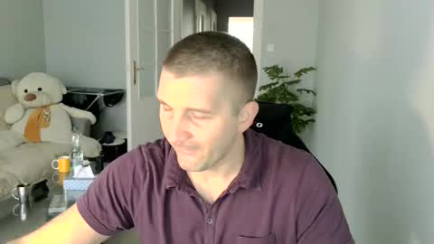 Snapshot of maribor5879 chatting on February 26, 1:08 pm maribor5879 online show from February 26, 1:08 pm