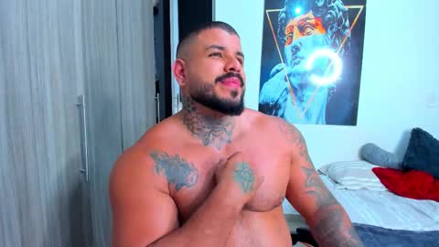 Snapshot of mario_teran chatting on October 17, 4:05 am Mario Teran online show from October 17, 4:05 am