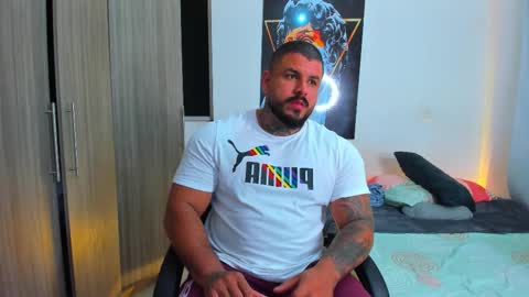 Snapshot of mario_teran chatting on October 28, 2:58 am Mario Teran online show from October 28, 2:58 am