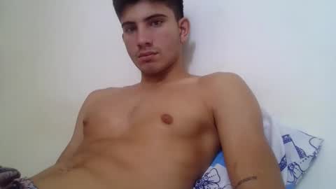 Snapshot of mariobrosss517470 chatting on December 17, 5:36 pm mariobrosss517470 online show from December 17, 5:36 pm