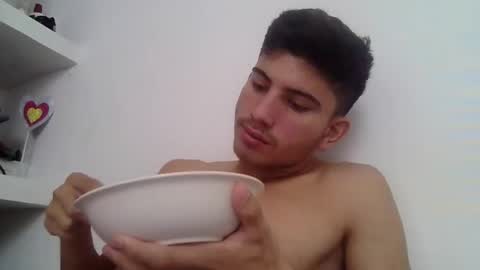 Snapshot of mariobrosss517470 chatting on December 2, 2:28 pm mariobrosss517470 online show from December 2, 2:28 pm