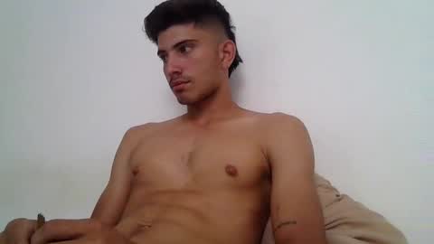 Snapshot of mariobrosss517470 chatting on March 11, 7:47 pm mariobrosss517470 online show from March 11, 7:47 pm