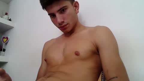 Snapshot of mariobrosss517470 chatting on December 14, 5:14 pm mariobrosss517470 online show from December 14, 5:14 pm