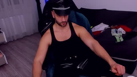 Snapshot of marismuscle chatting on January 6, 7:13 pm MarisMuscle online show from January 6, 7:13 pm