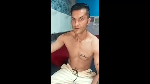 marius_23 online show from April 12, 10:06 am