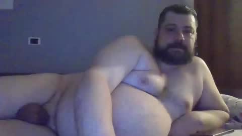 mark2985555 online show from May 8, 2:01 am