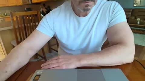 Snapshot of mark48130 chatting on March 7, 1:18 pm Mark online show from March 7, 1:18 pm