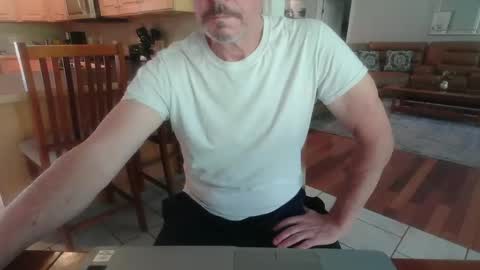 Snapshot of mark48130 chatting on October 8, 7:07 pm Mark online show from October 8, 7:07 pm