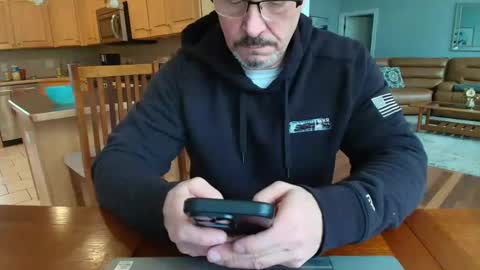 Snapshot of mark48130 chatting on March 2, 3:20 pm Mark online show from March 2, 3:20 pm
