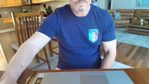Snapshot of mark48130 chatting on March 10, 10:02 pm Mark online show from March 10, 10:02 pm