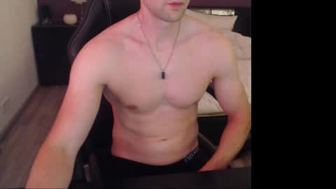 Snapshot of mark_95x chatting on September 21, 7:36 pm mark_95x online show from September 21, 7:36 pm