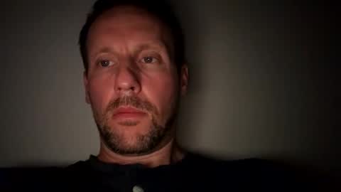 Snapshot of mark__39 chatting on October 6, 11:42 pm Mark online show from October 6, 11:42 pm