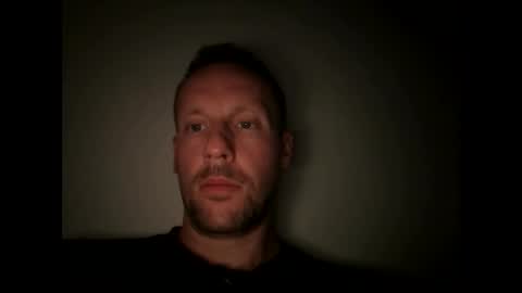 Snapshot of mark__39 chatting on October 12, 11:32 pm Mark online show from October 12, 11:32 pm
